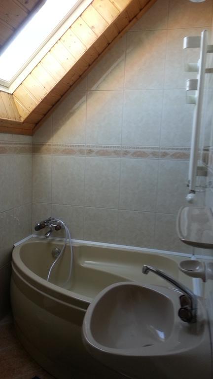 Csokonai Guesthouse Замарді Номер фото