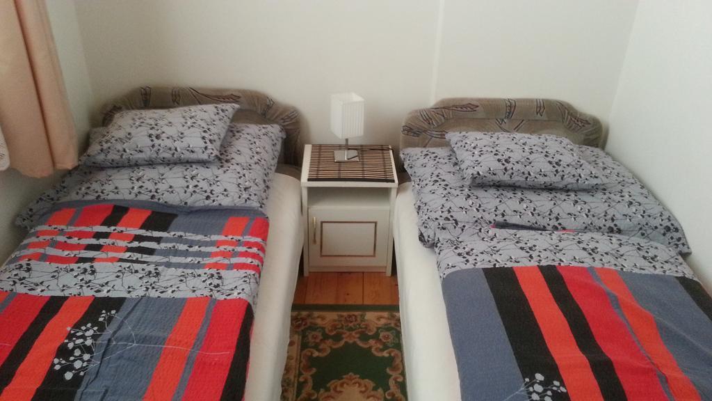 Csokonai Guesthouse Замарді Номер фото